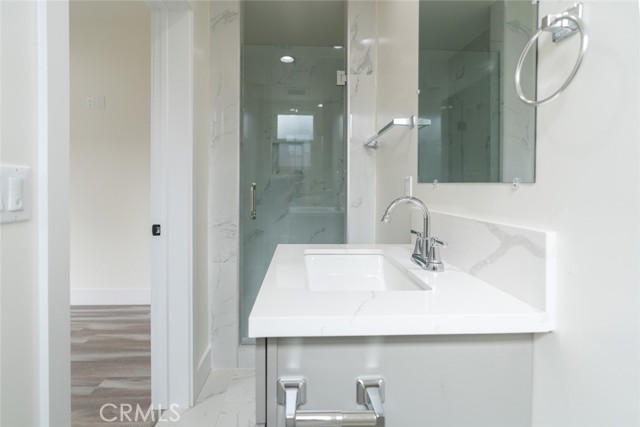 MLS #OC25255700 image #24