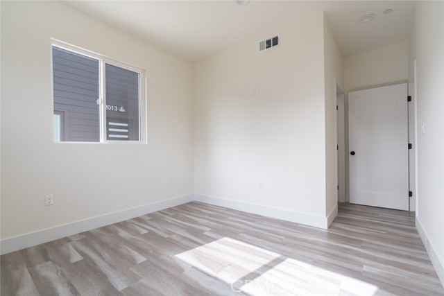 MLS #OC25255700 image #27