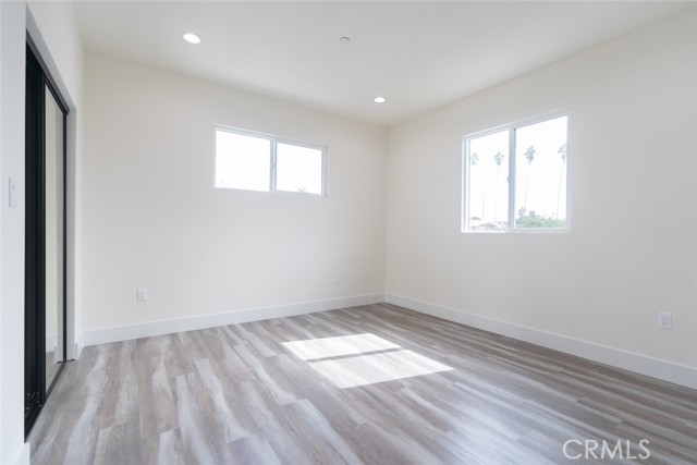 MLS #OC25255700 image #35