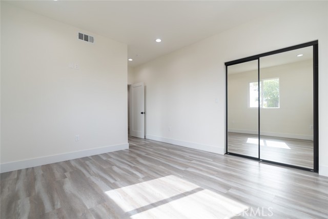 MLS #OC25255700 image #37