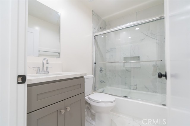 MLS #OC25255700 image #43