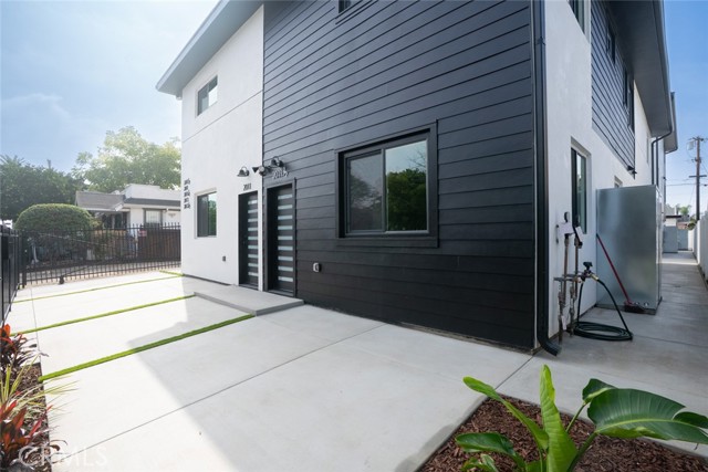 MLS #OC25255700 image #6