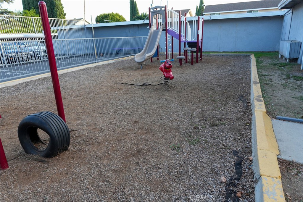 MLS #OC25255752 image #12