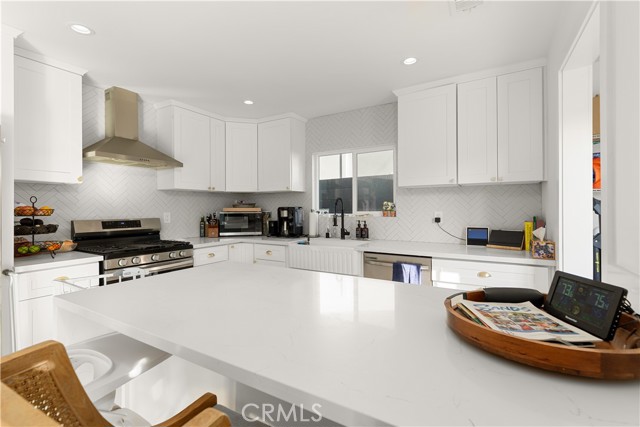 MLS #OC25255779 image #10