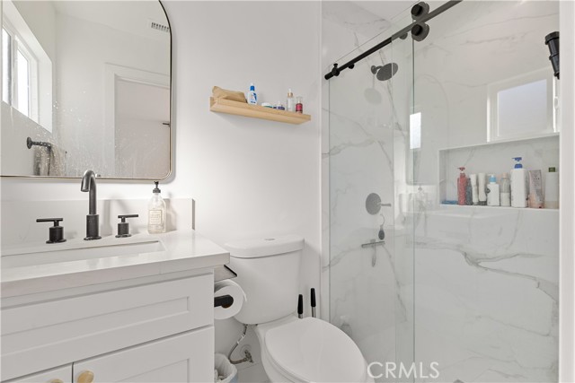 MLS #OC25255779 image #22