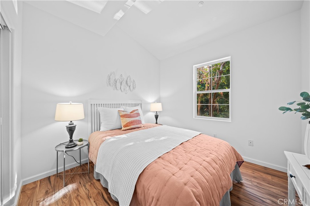 MLS #OC25255828 image #27