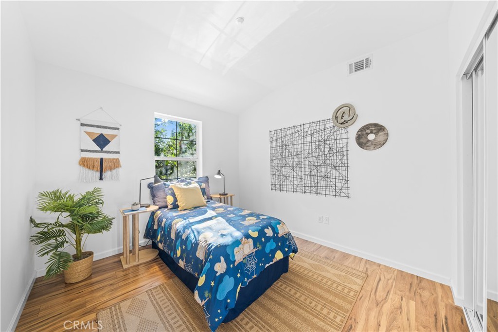 MLS #OC25255828 image #29