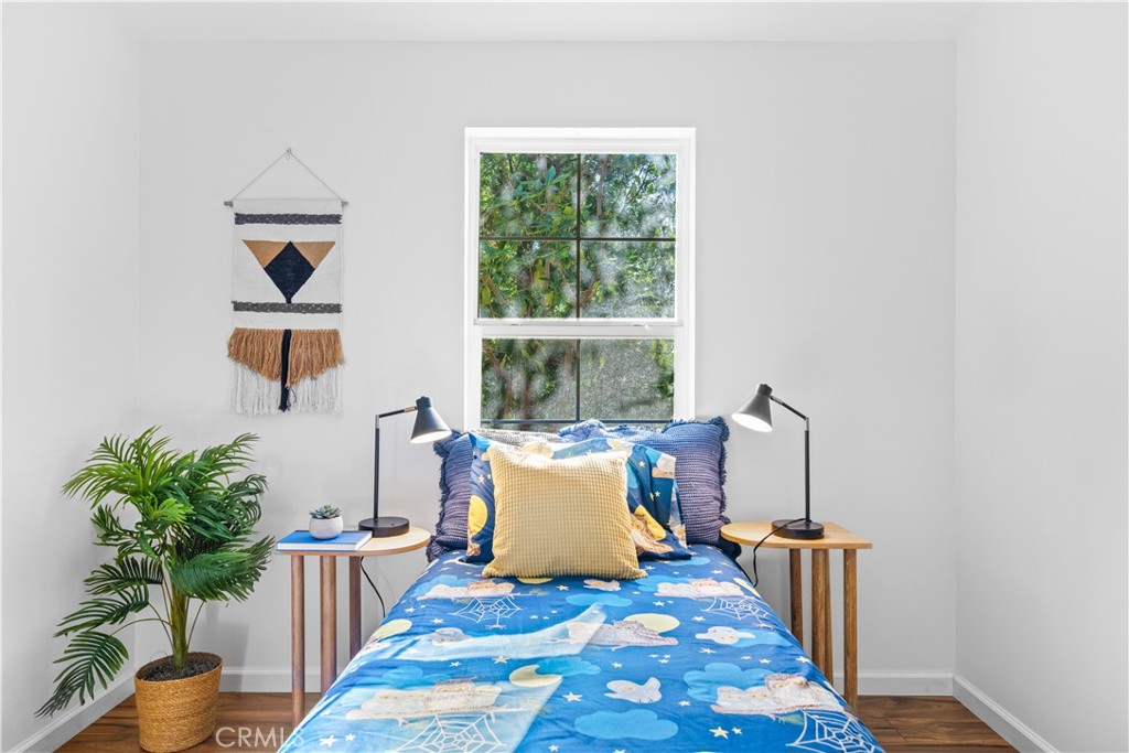 MLS #OC25255828 image #30