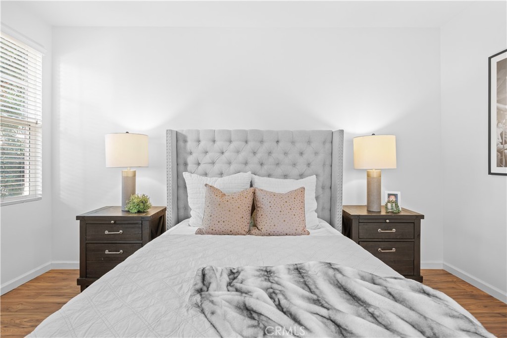 MLS #OC25255828 image #32