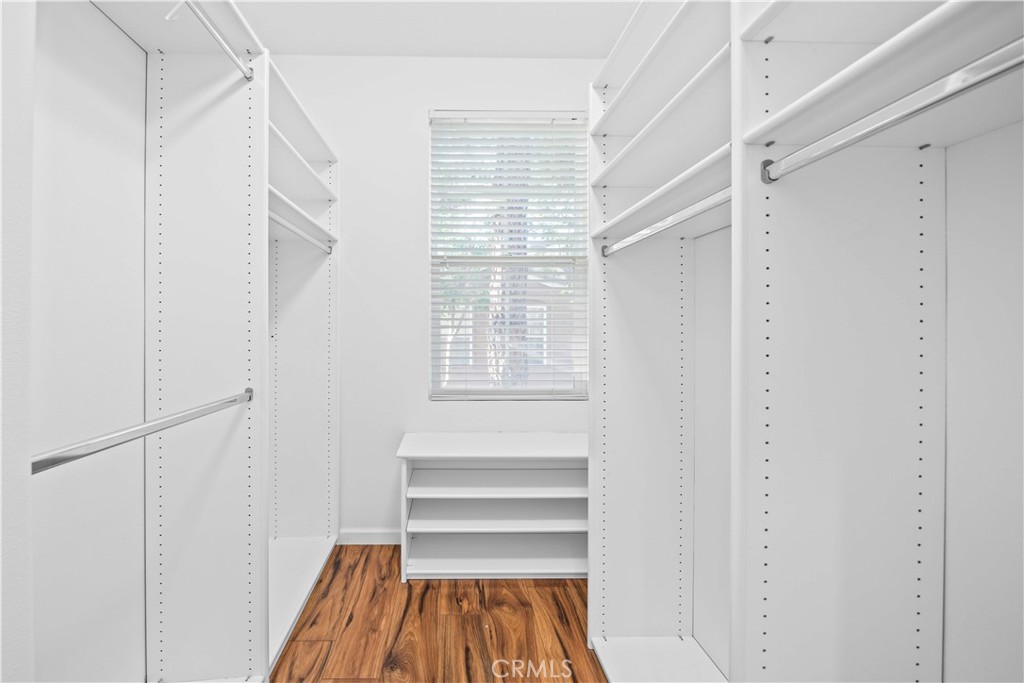 MLS #OC25255828 image #34