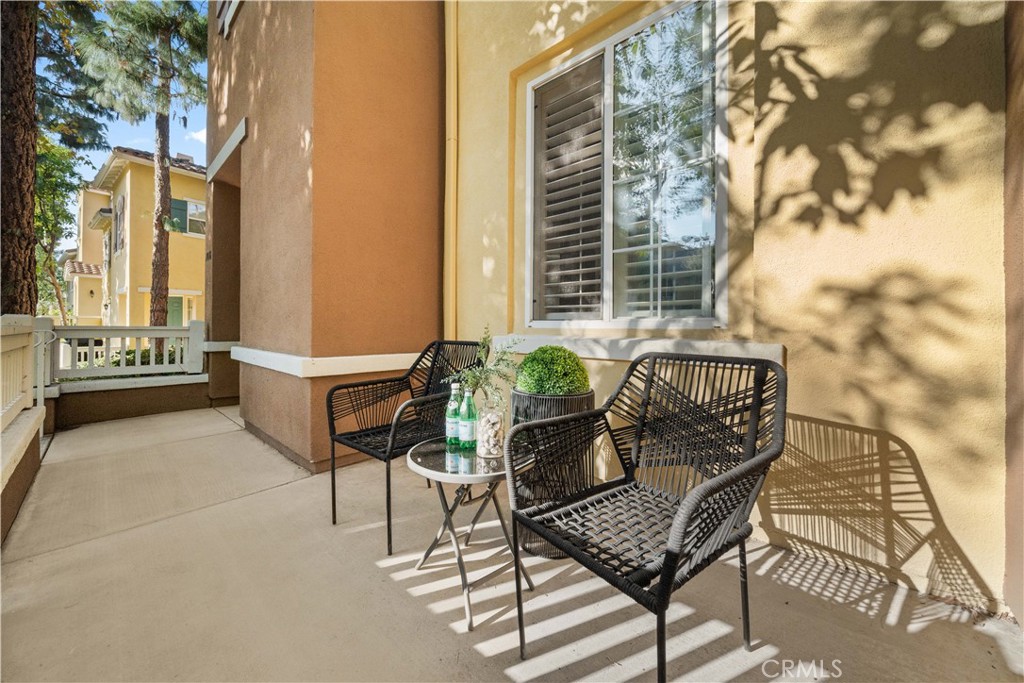 MLS #OC25255828 image #4