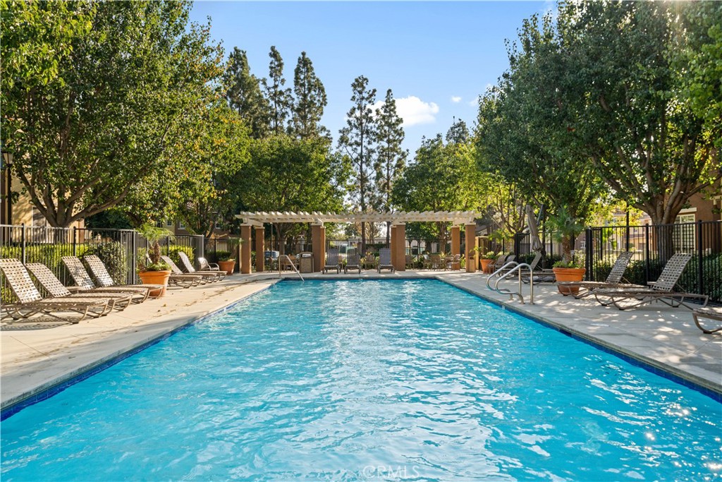 MLS #OC25255828 image #40