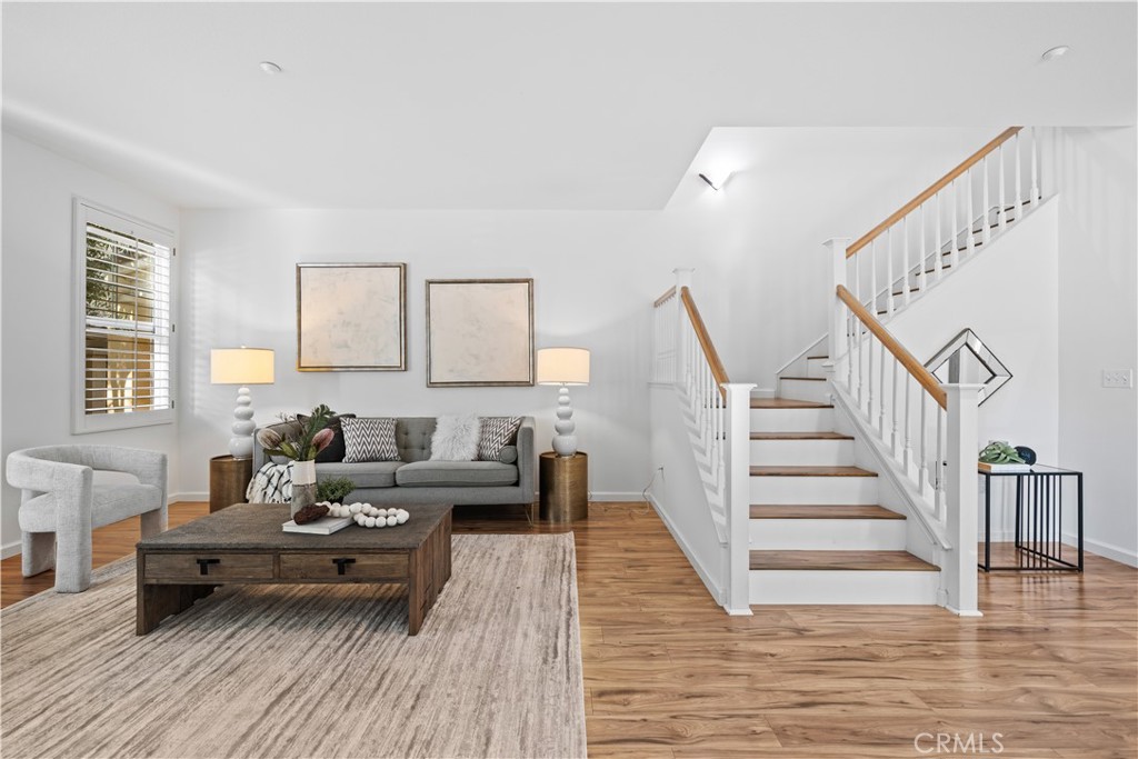 MLS #OC25255828 image #6