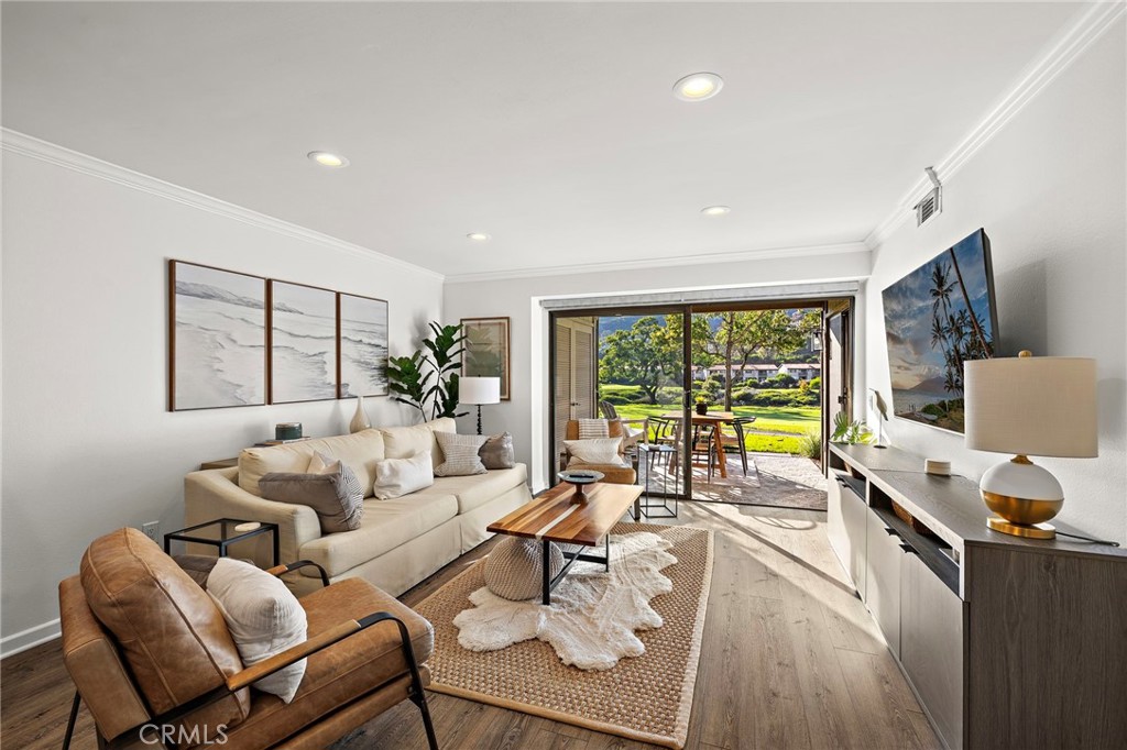 MLS #OC25255834 image #14