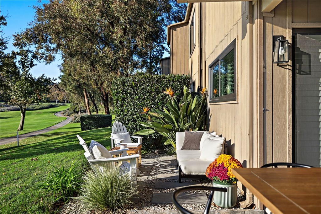 MLS #OC25255834 image #18