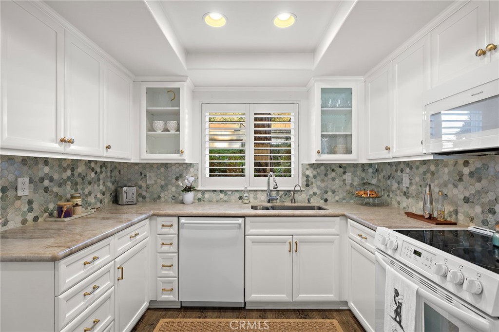 MLS #OC25255834 image #7