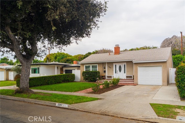 MLS #OC25255857 image #1