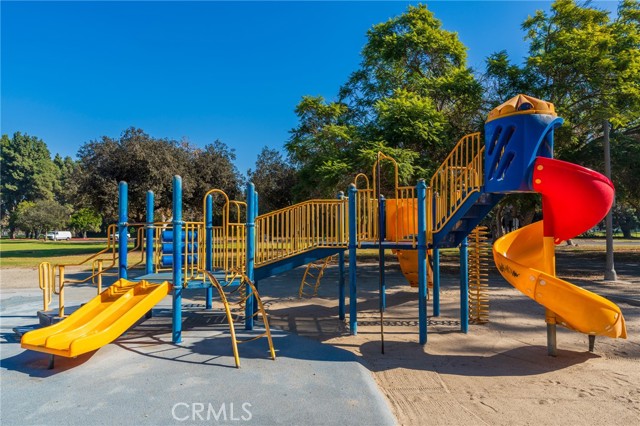 MLS #OC25255857 image #30