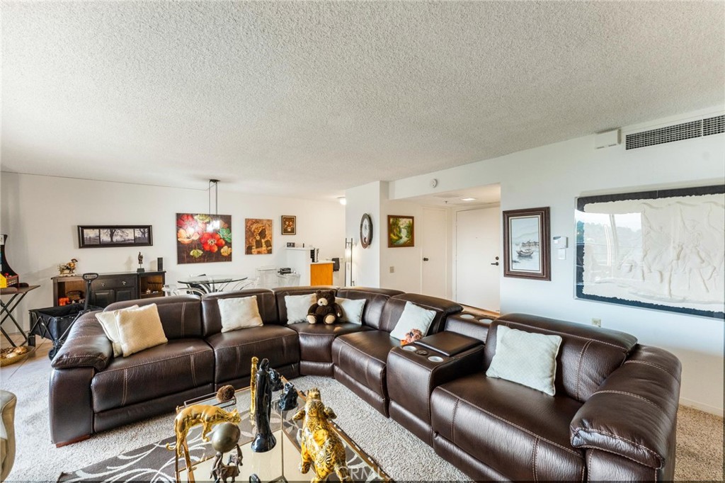 MLS #OC25255863 image #2