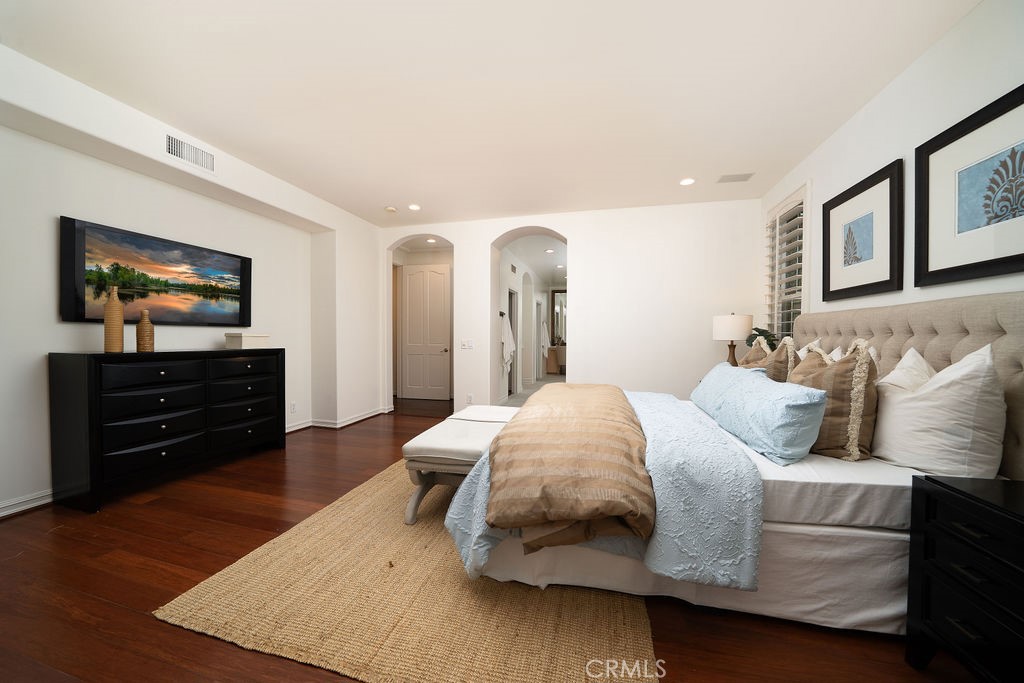 MLS #OC25255873 image #16