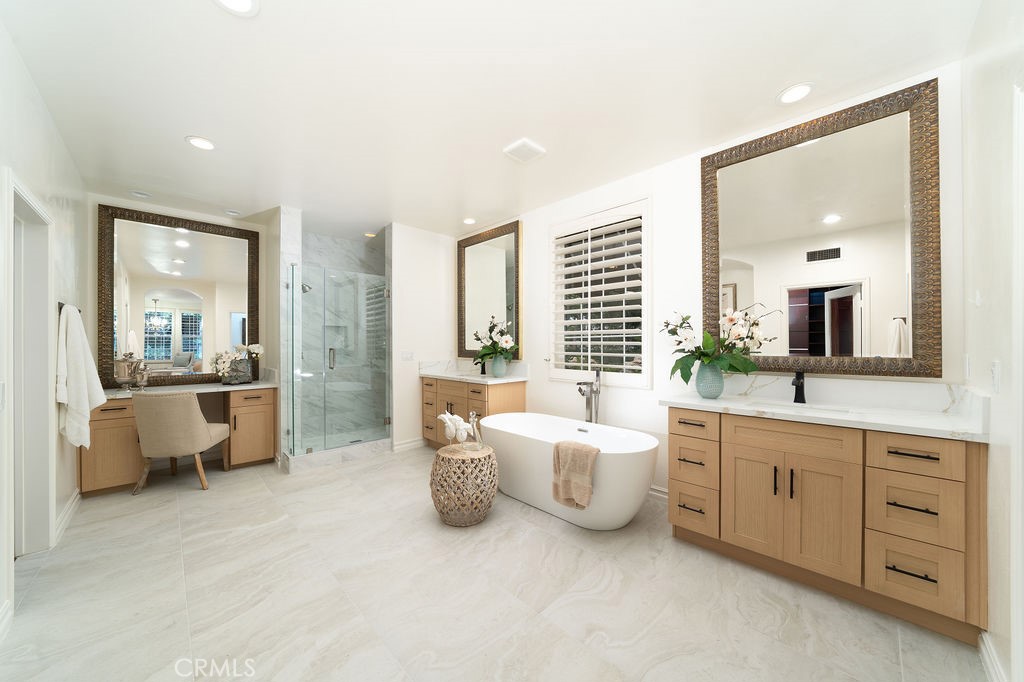 MLS #OC25255873 image #17