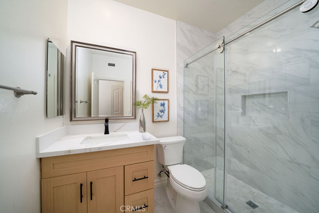 MLS #OC25255873 image #30