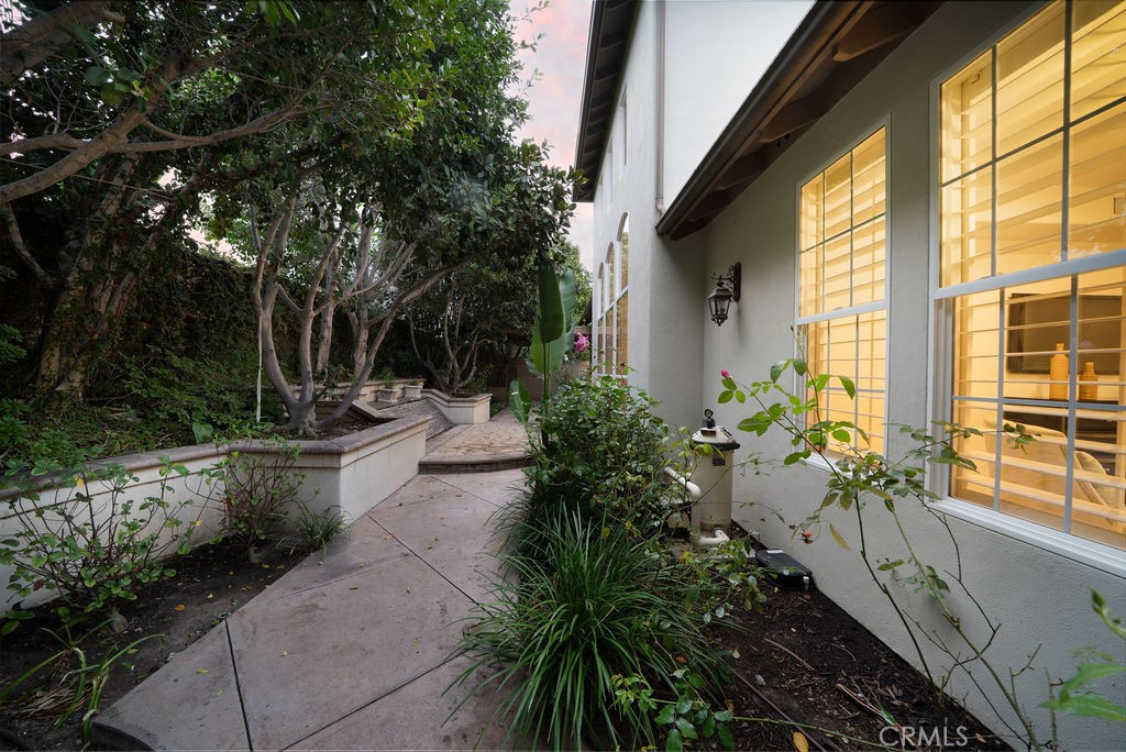 MLS #OC25255873 image #40