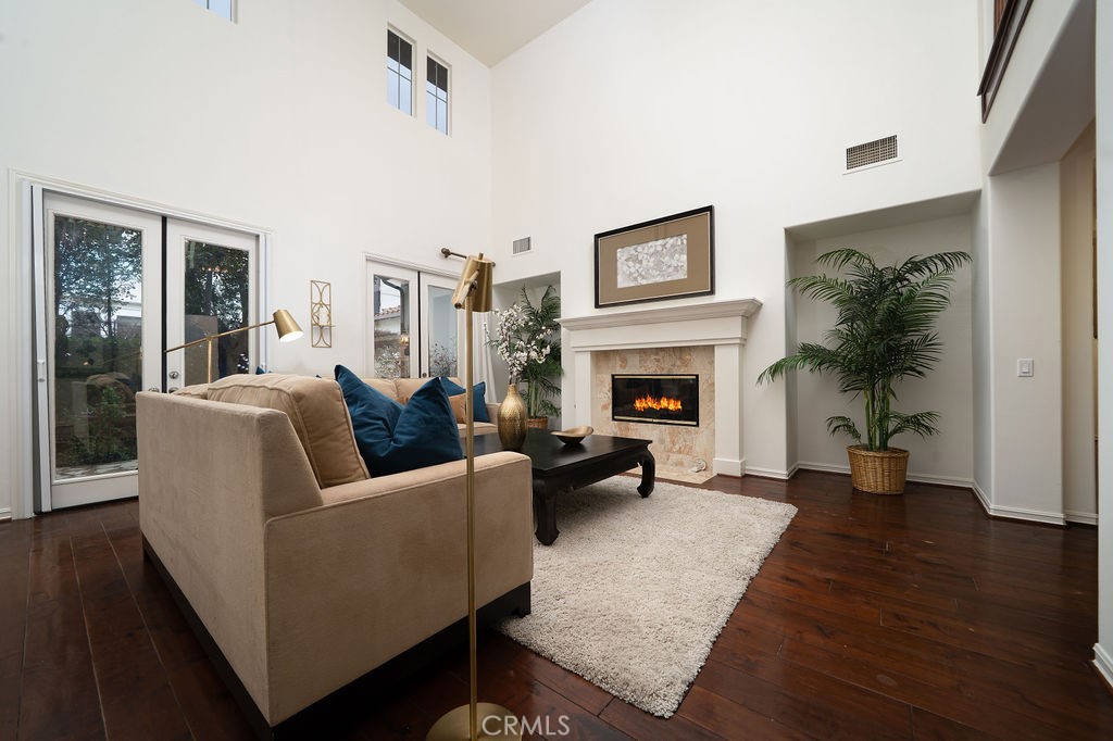 MLS #OC25255873 image #6