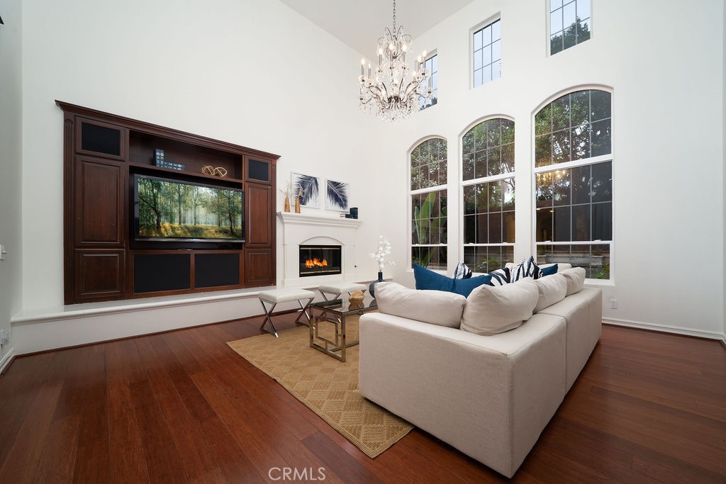 MLS #OC25255873 image #8