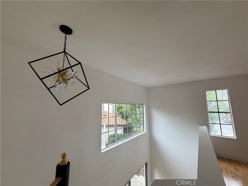 MLS #OC25255882 image #19