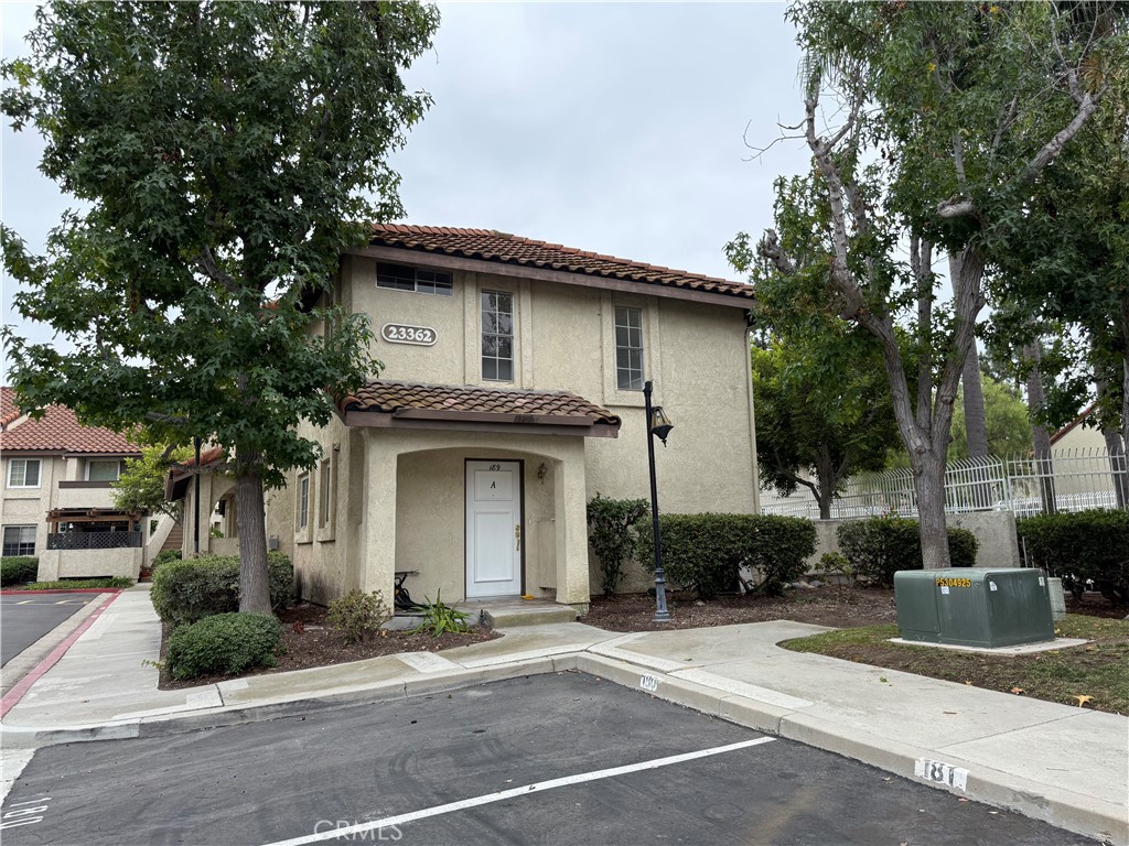 MLS #OC25255882 image #24