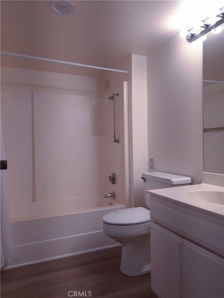 MLS #OC25255883 image #5