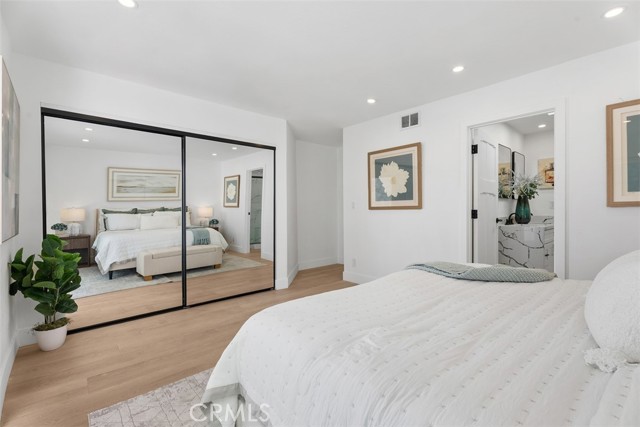 MLS #OC25255888 image #10