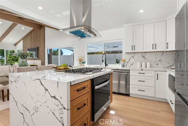 MLS #OC25255888 image #2