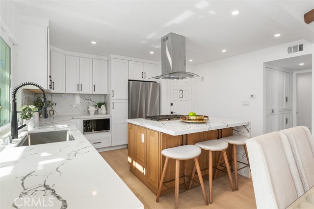 MLS #OC25255888 image #3