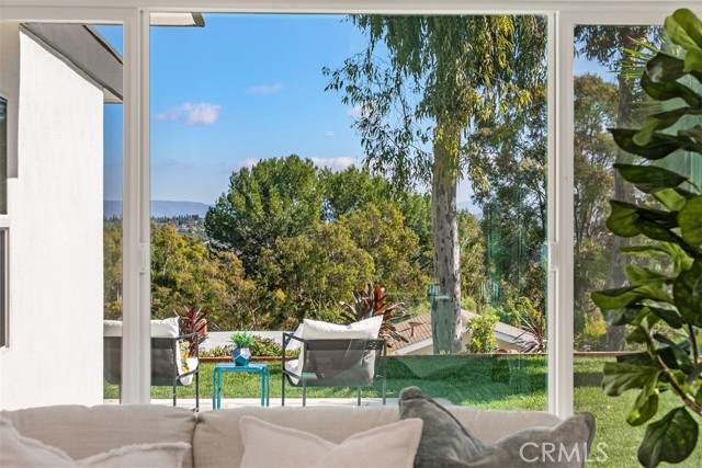 MLS #OC25255888 image #8