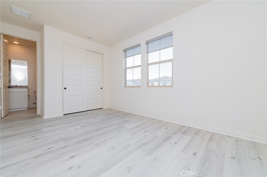 MLS #OC25255909 image #22