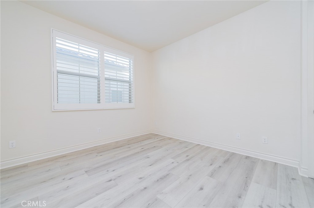 MLS #OC25255909 image #25