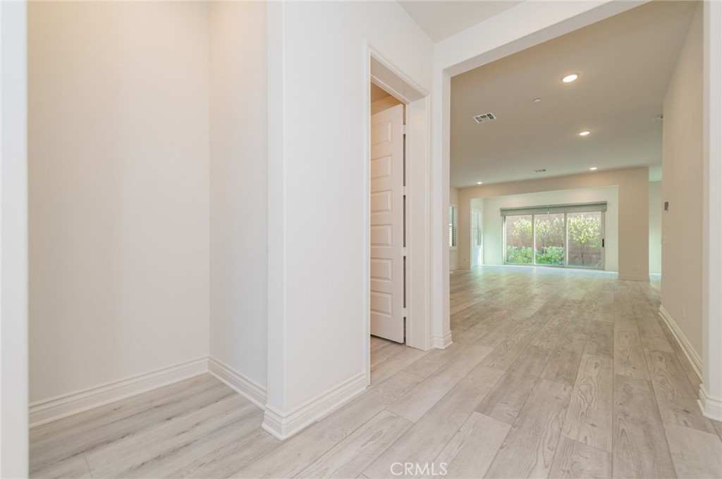 MLS #OC25255909 image #3