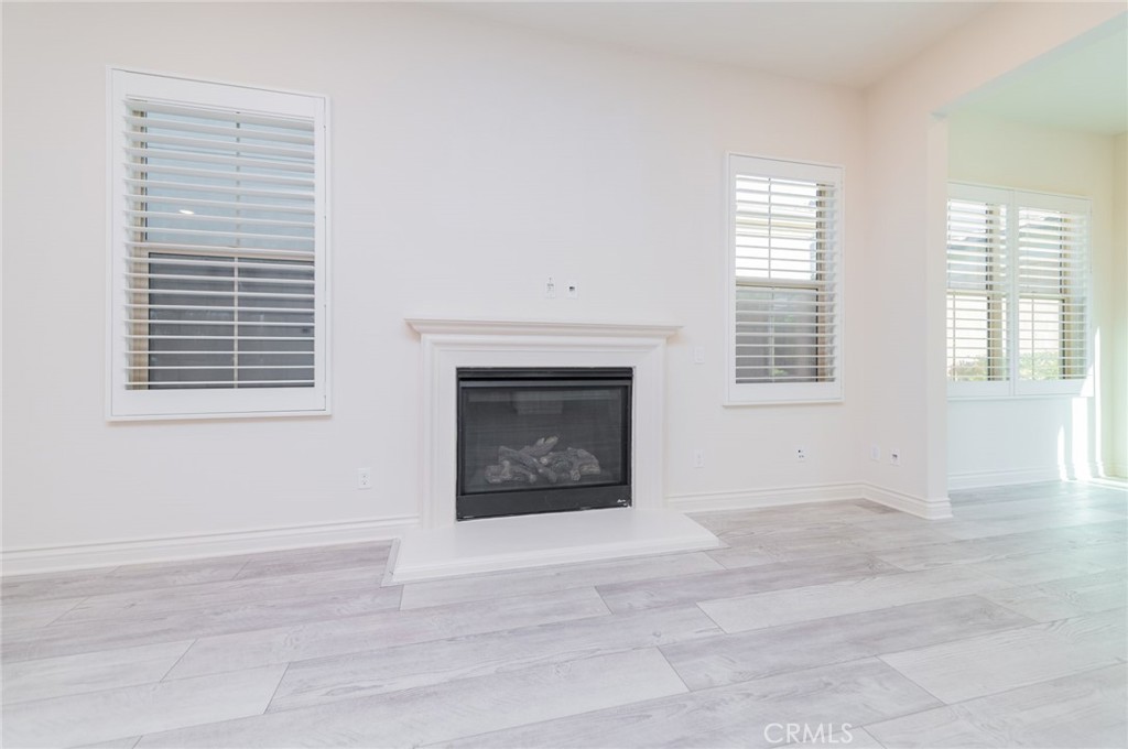 MLS #OC25255909 image #9