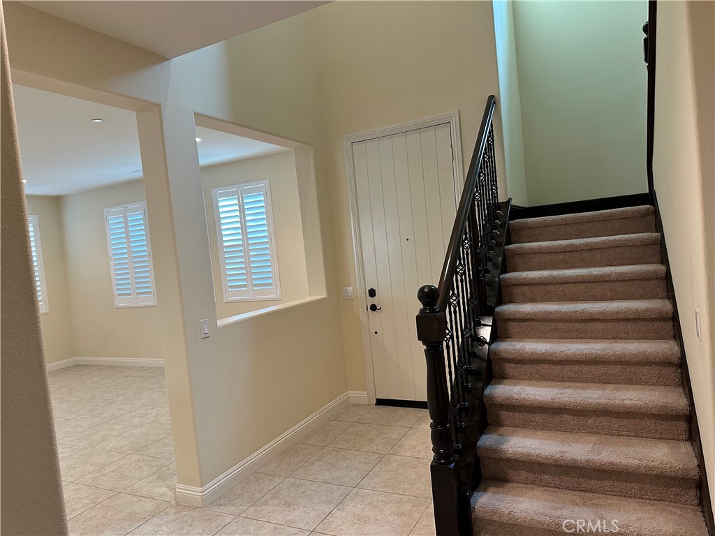 MLS #OC25255914 image #1