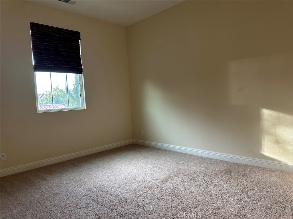 MLS #OC25255914 image #11