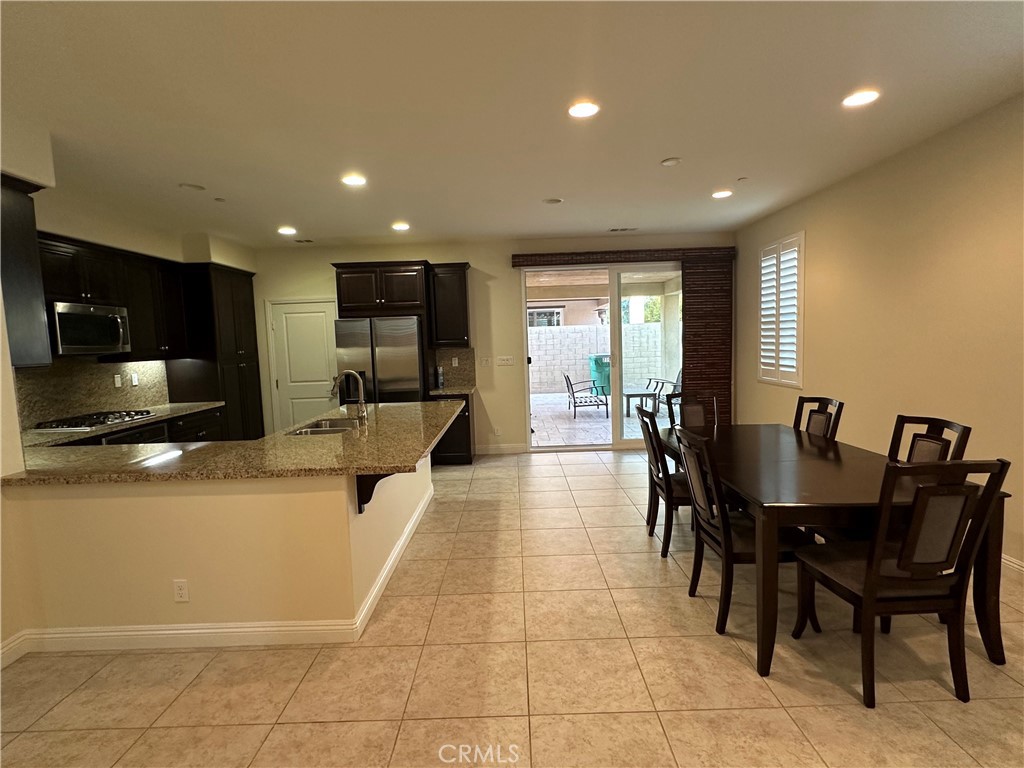 MLS #OC25255914 image #2