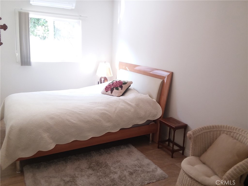 MLS #OC25255921 image #7