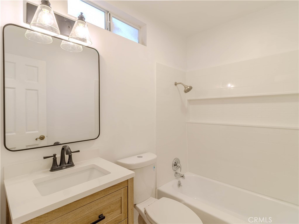 MLS #OC25255931 image #12