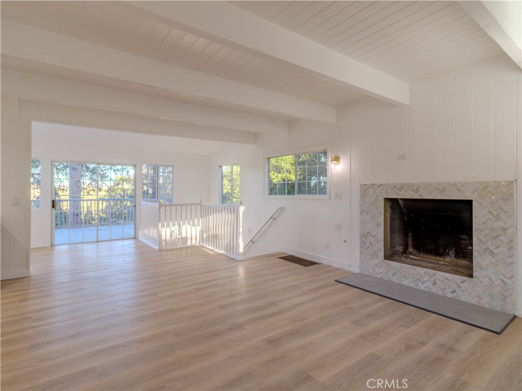 MLS #OC25255931 image #2