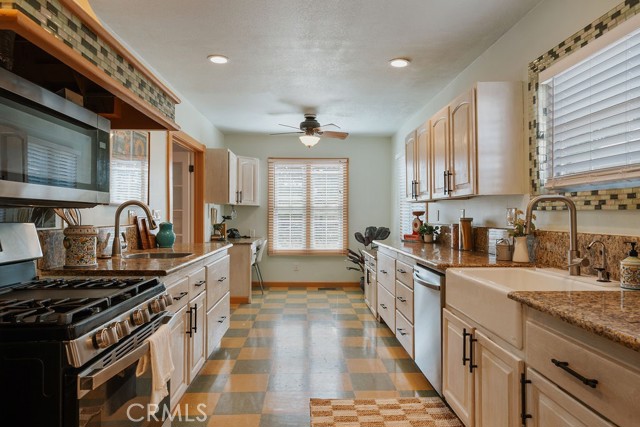 MLS #OC25255946 image #17