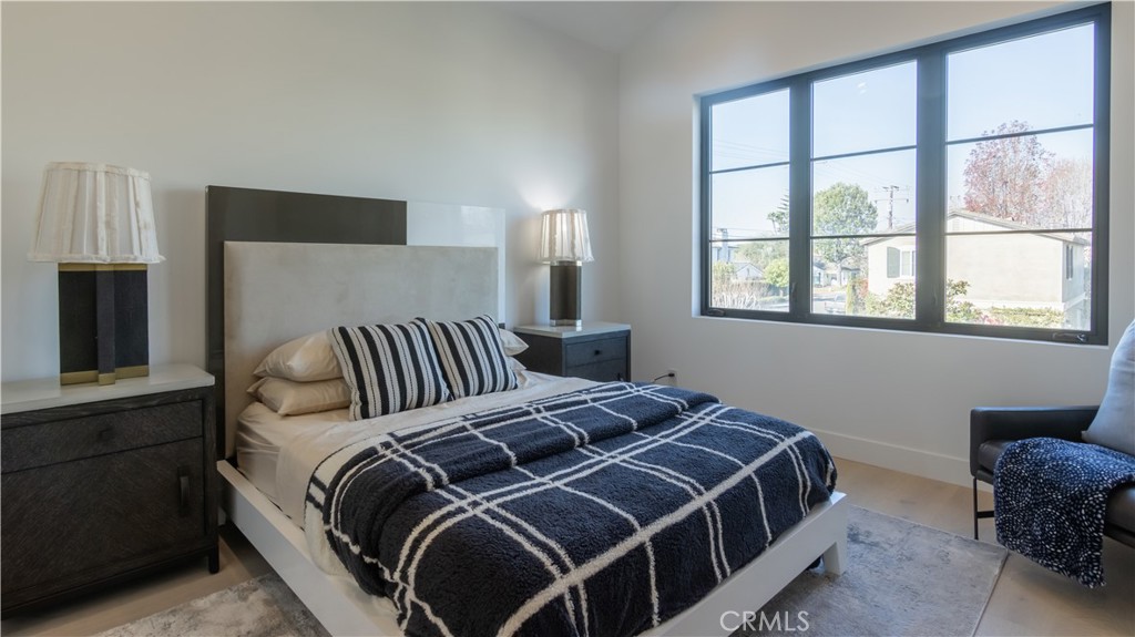 MLS #OC25255988 image #13