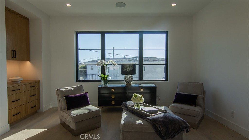 MLS #OC25255988 image #6