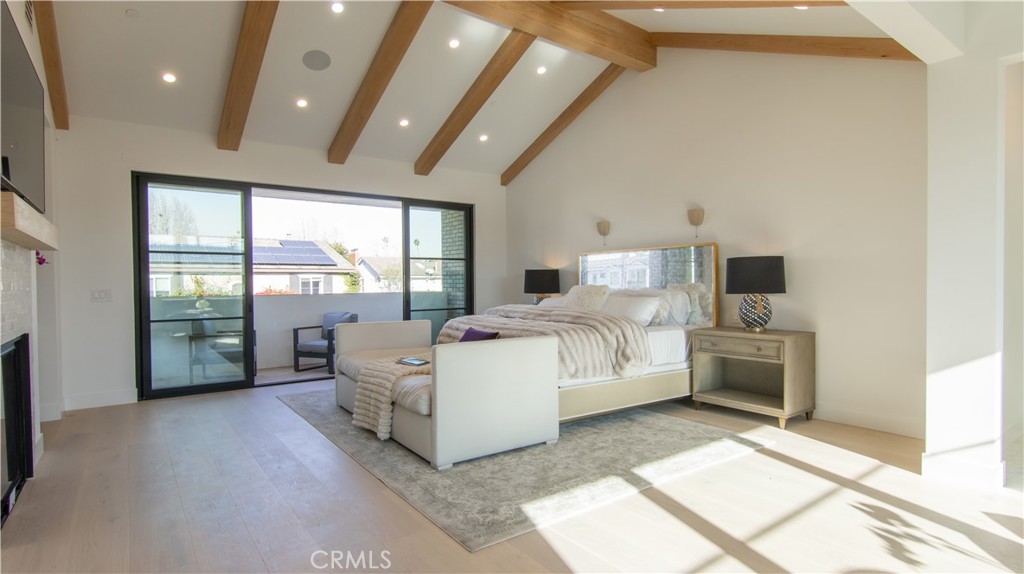 MLS #OC25255988 image #9